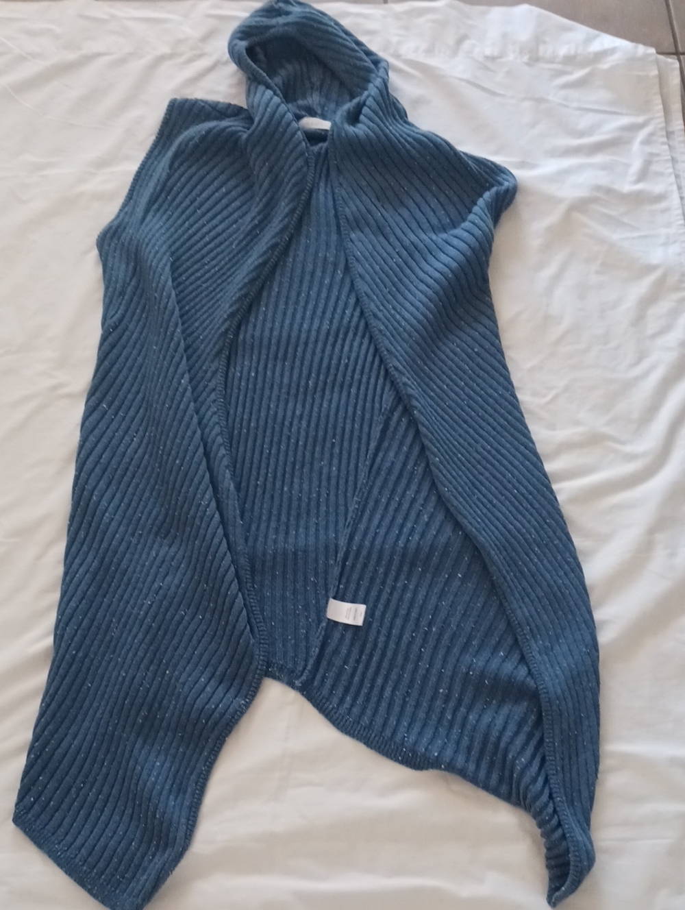 Relax Open-Front Hooded Ribbed Sweater Vest In Soft Blue